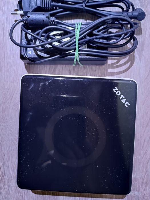 Системник неттоп Zotac ZBOX nano AD10 AMD E-350 4Gb DDR3 128Gb