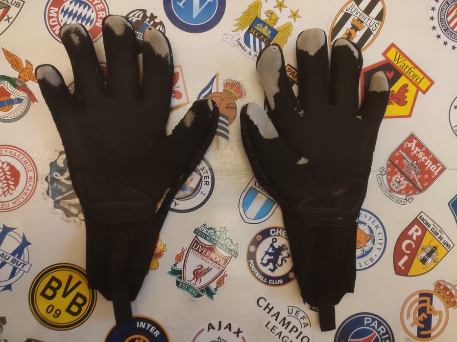 Воротарські перчатки рукавиці розмір 9