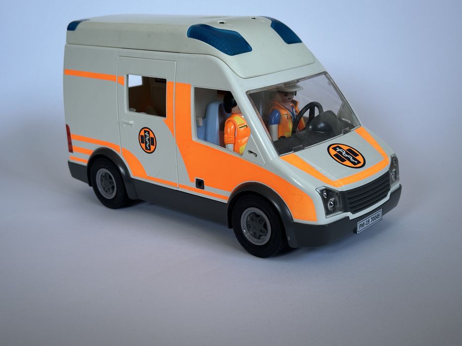 Playmobil 70049 Karetka Ze Światłem I Dźwiękiem