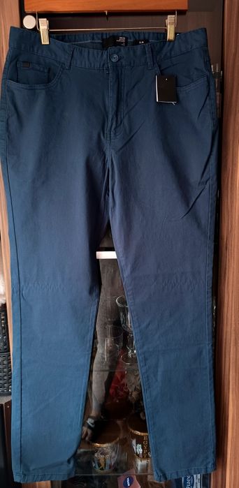 House spodnie chino  L