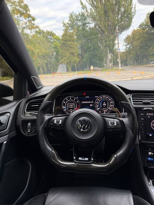 Продам Volkswagen Golf R