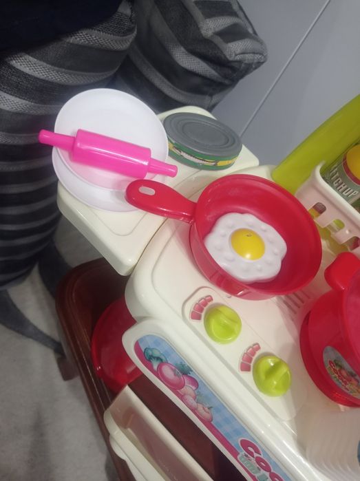 Продам дитячу кухню