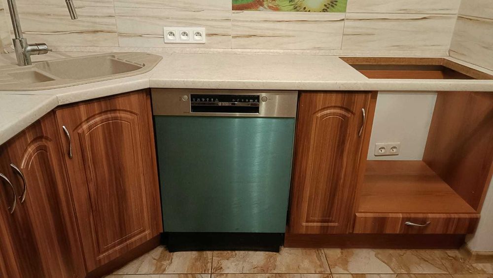 Meble kuchenne zestaw Łódź ze zmywarką zlew i pochłaniacz oraz lodówka