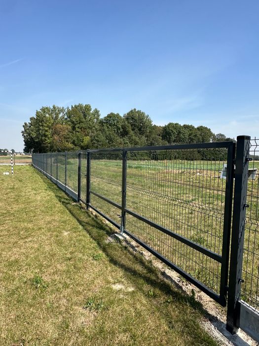 Ogrodzenie Panelowe 3D Komplet do montażu Panel Słupek Podmurówka Transport