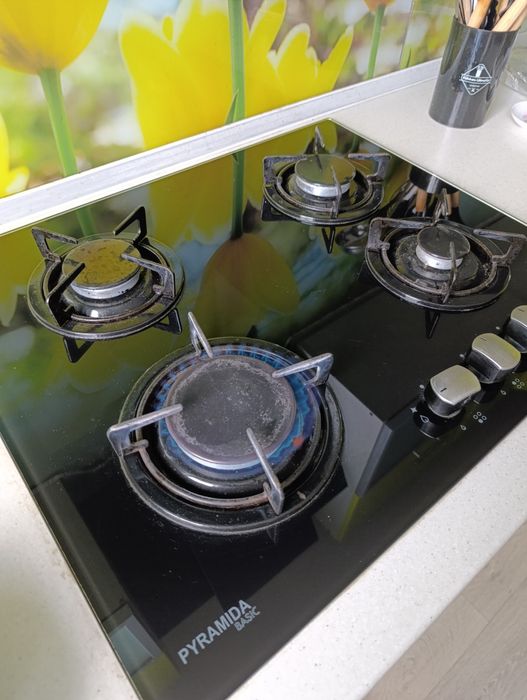 Газовая поверхность,варильна газова поверхня