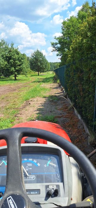 Usługi glebogryzarką separacyjną napowietrzenie trawnika wertykulacja
