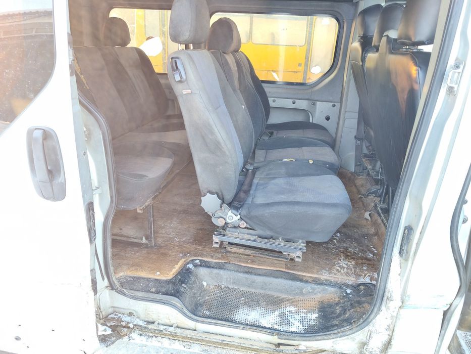 Трафік 2002 року 1.9 турбо шестиступка пасажир