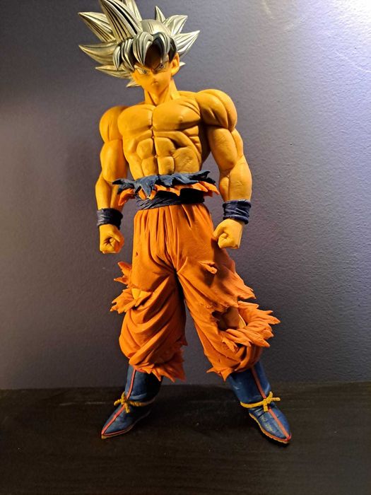 Dragon Ball Super Figura Goku Ultra Instinct Grandista