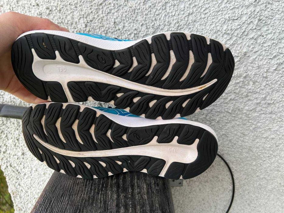 Кросівки ASICS Gel-Excite 8