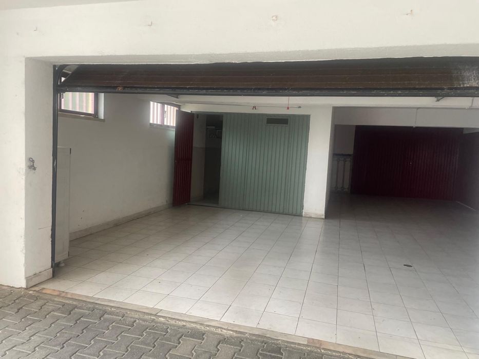 Garagem centro do Feijo