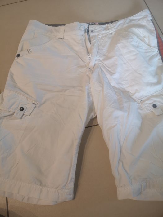 Spodenki letnie rozmiar L Reseeved