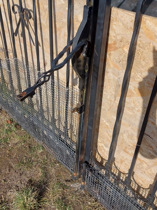 Brama ,ogrodzenie ,furtka