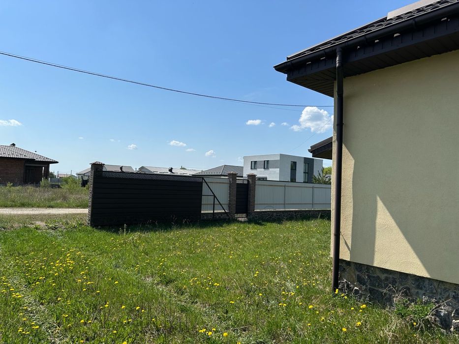 Будинок з виходом до лісу