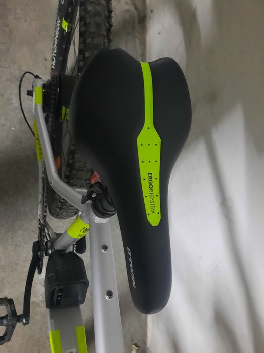 Bicicleta eléctrica - Rockrider st500