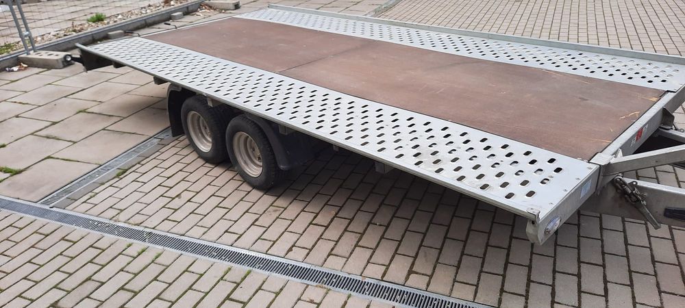 Wynajem przyczepy do przewozu pojazdów do 2t