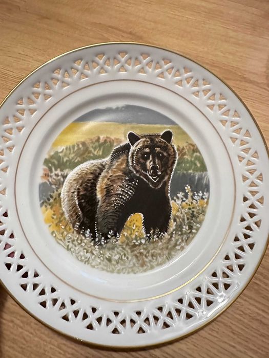 Тарелка на стену  лиса, олени, фазаны, медведь, косули