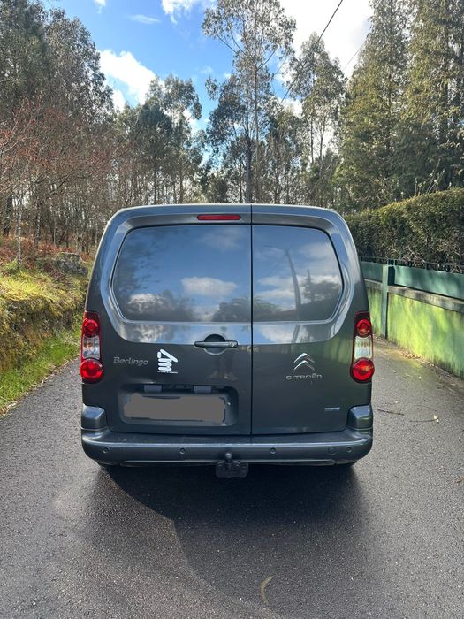 Citroen Berlingo Cinza