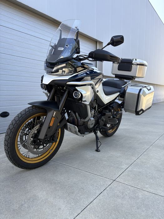 CF moto 800 MT Explorer