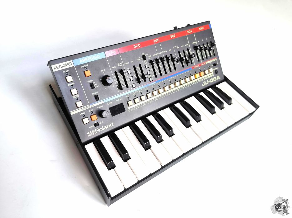 Зеконом 33%! Як нові Синт Roland Juno JU-06A + клава Roland K25-M Keyboard + чохол