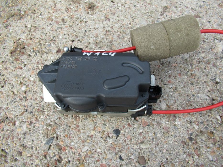 mercedes W251 W164 zamek klapy bagażnika