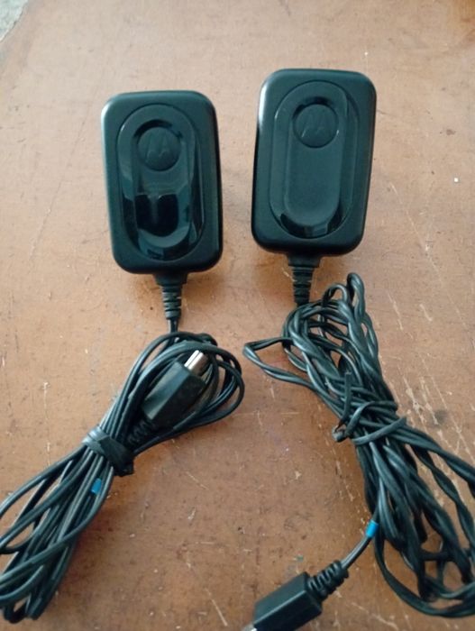 Vendo carregador para telemóvel