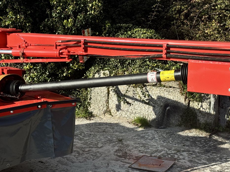 Gadanheira condicionadora rebucabel KUNH FC250G
