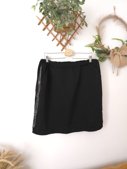 Komplet dresowy czarna spódnica i bluza L XL bacardo