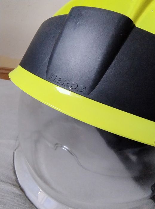 Kask Rosenbauer Heros+ dodatki