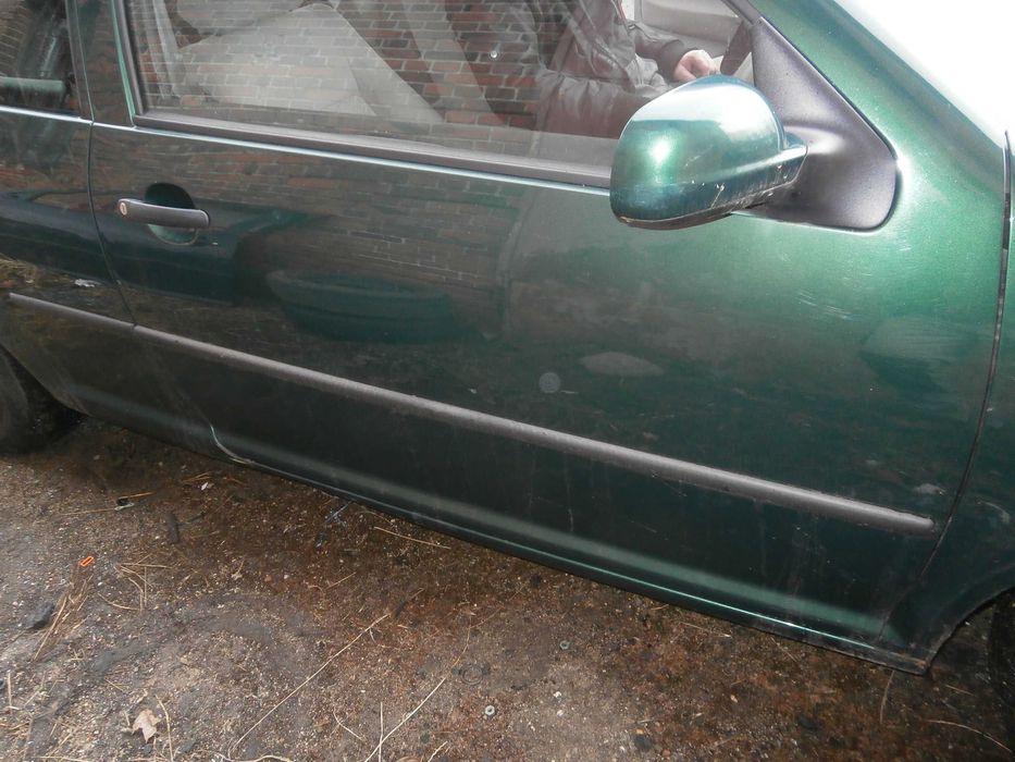 vw golf IV drzwi prawe przednie zielone LC6M