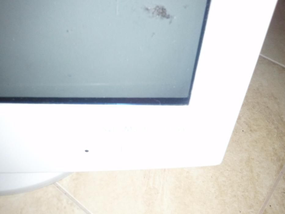 Монитор Samsung SyncMaster 755DFX