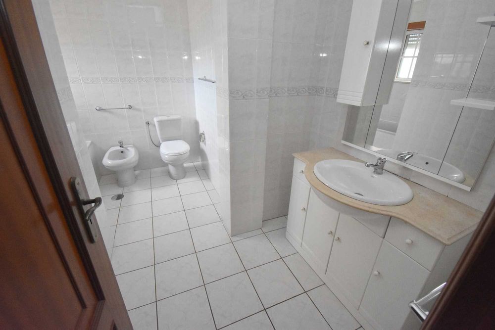 Apartamento T3 para arrendamento em Lousã