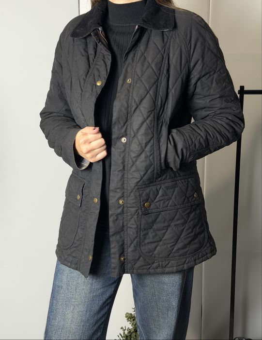 Жіноча ваксовна куртка Barbour Quilted Wax Beadnell