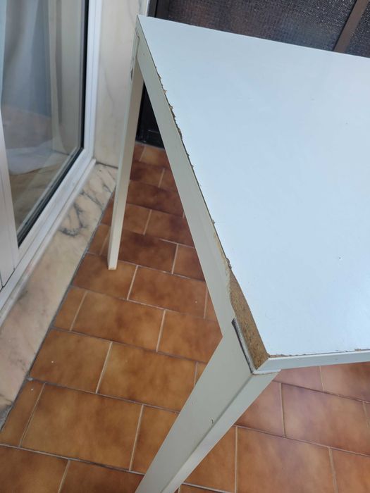 Mesa quadrada (oferta)