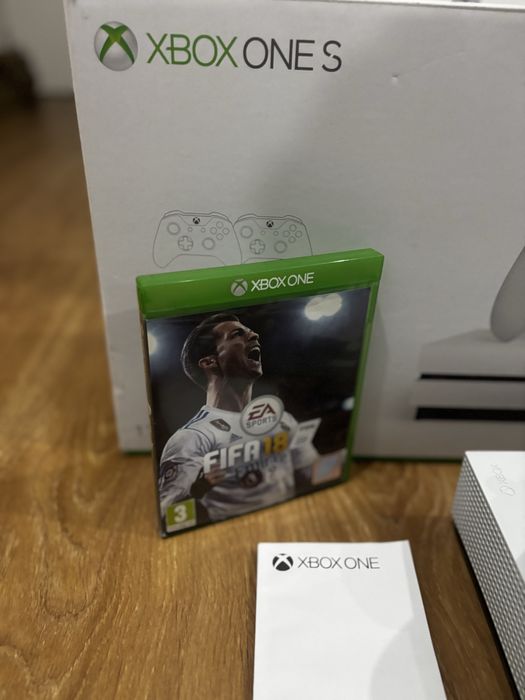 Xbox One S 1TB..