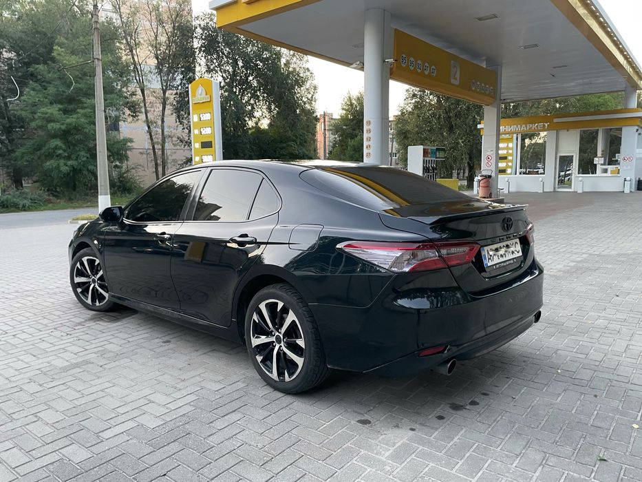 Toyota camry официал