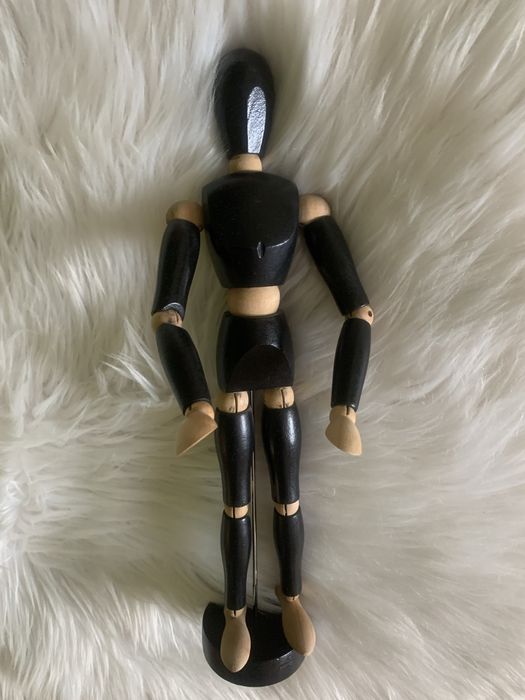 Manekin do nauki rysunku czarny