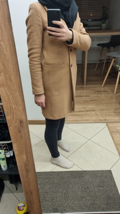 Płaszcz karmelowy klasyczny