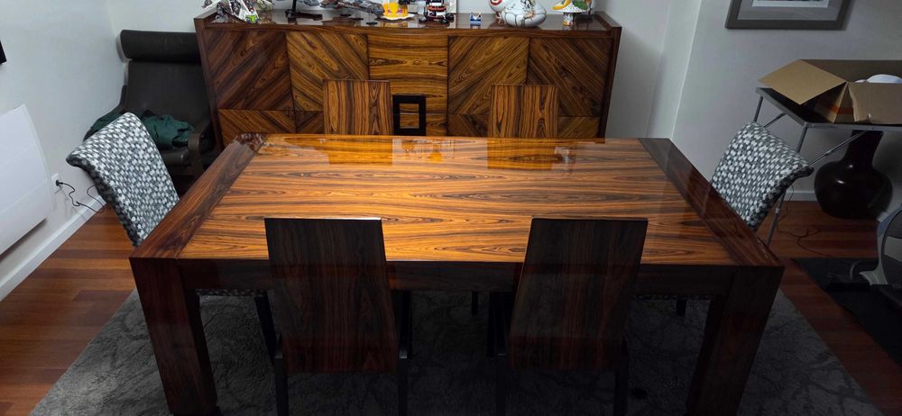 Mesa em Pau Ferro c\ 6 cadeiras - Madeira maciça