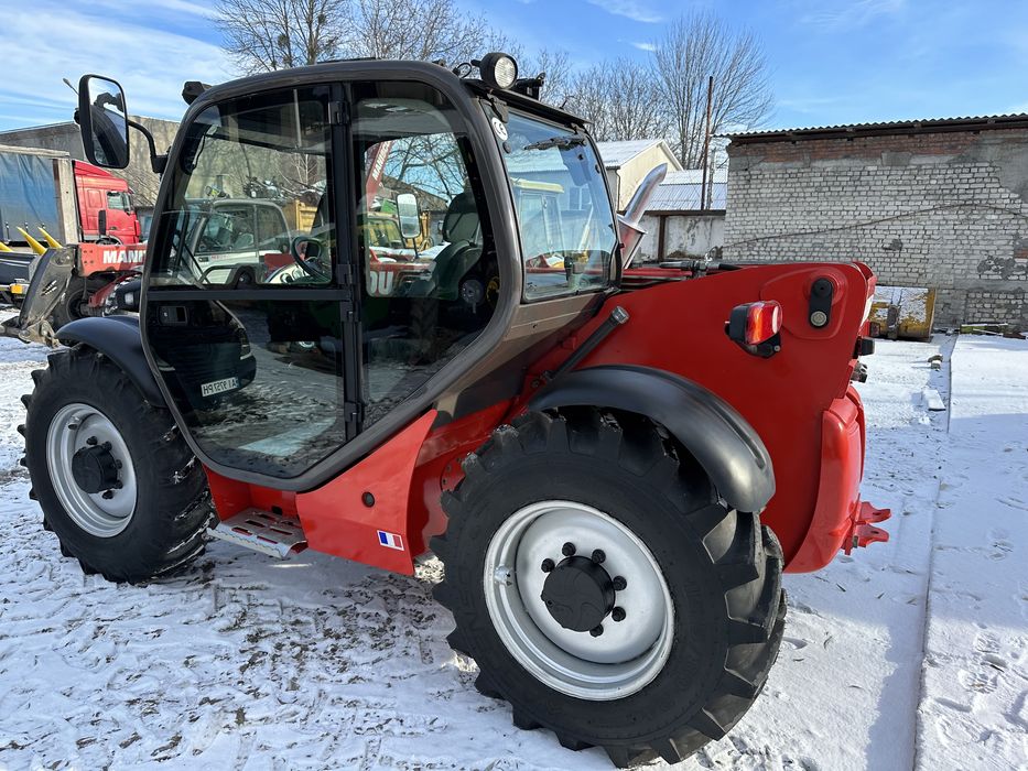 Телескопічний навантажувач маніту Manitou