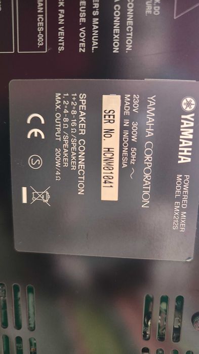 PowerMixer Yamaha EMX 212s