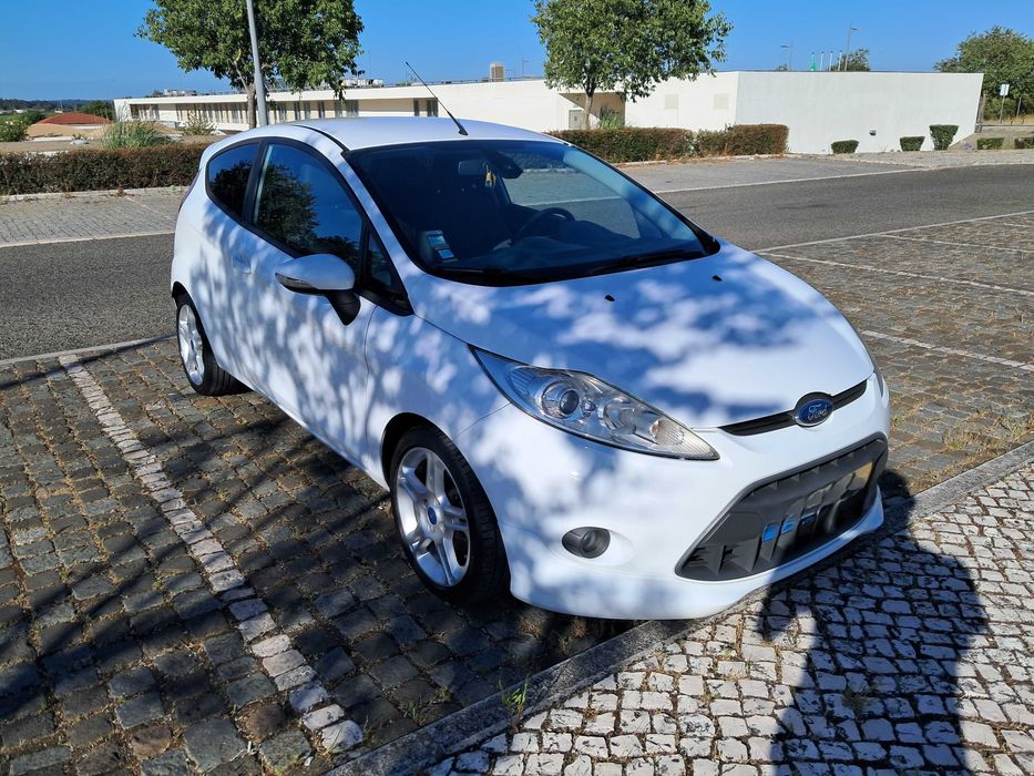 Ford Fiesta Comercial 1.6 TDCi Sport 95cv (2011) | 129k km | Selo Antigo (35€)