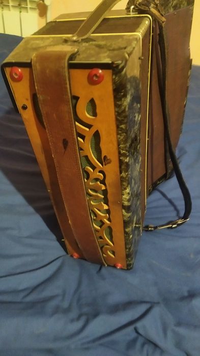 Продам акардеон Німецький