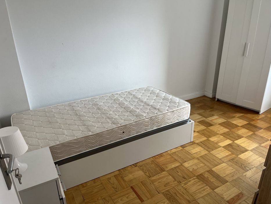 Quarto para Estudante - Porto junto à Universidade Católica, Foz