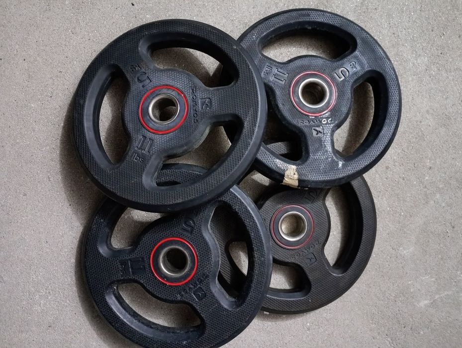 Discos ferro revestido a borracha 5kg Decathlon para musculação