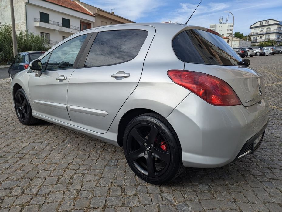 Peugeot 308 — fotografia 5