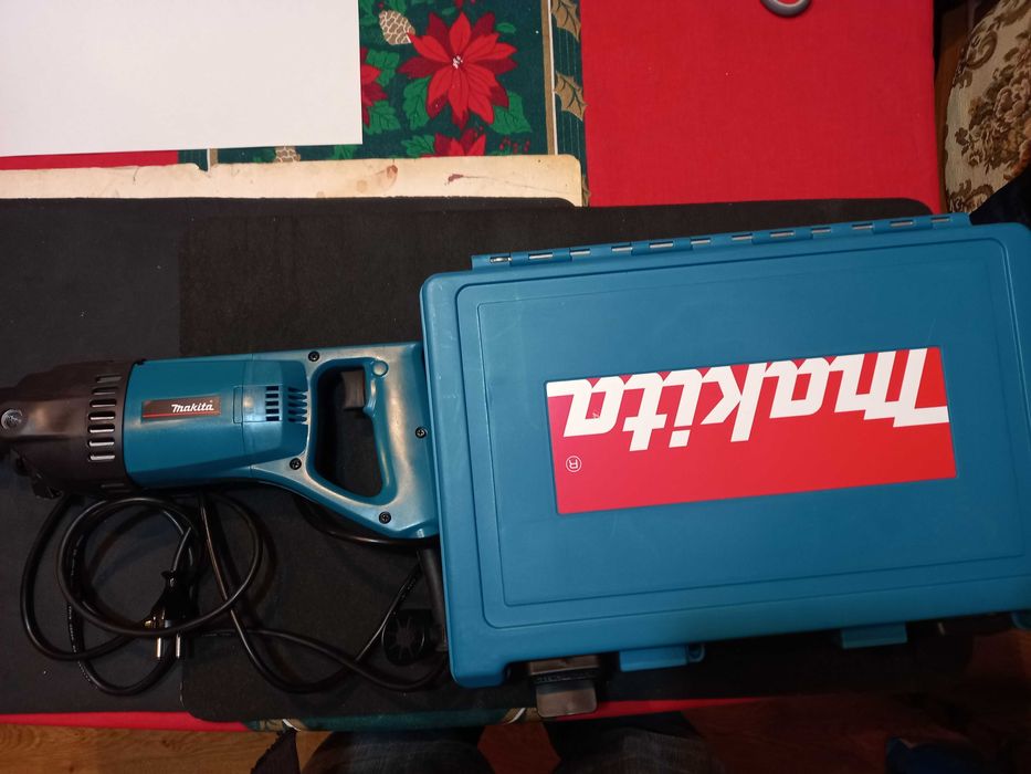 Wiertarka Diamentowa MAKITA 8406, 850W Wiertnica