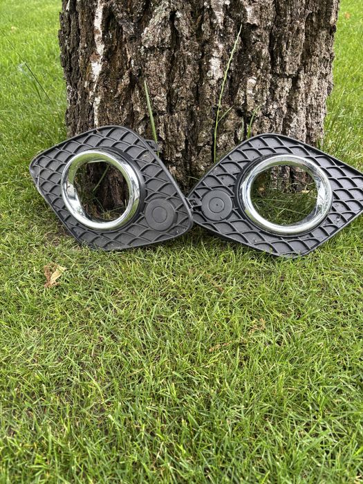 Kratka w zderzak Mercedes W470 klasa X