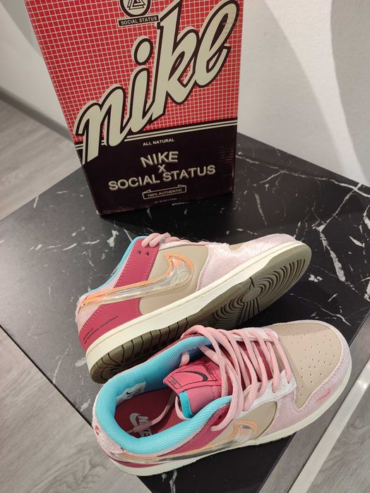 Кросівки Nike Dunk Low x Social Status Free Lunch Strawberry Milk