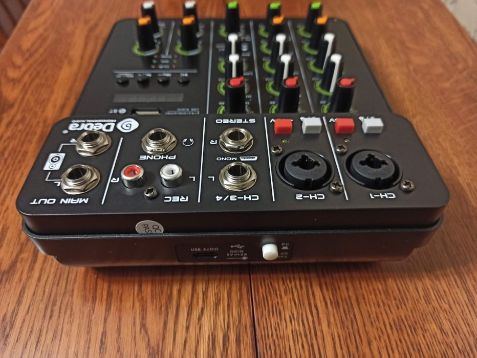Аудіоінтерфейс для ПК/телефону мікшування стримінгу караоке  пульт