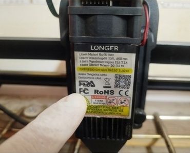 Máquina de corte e gravação a laser para começar um pequeno negócio